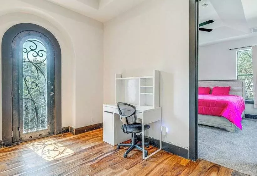 Huge Lake Travis Family House W/ Ev Charger!