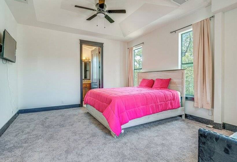 Huge Lake Travis Family House W/ Ev Charger!