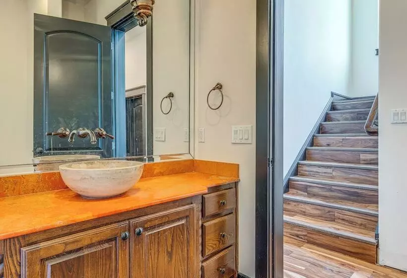 Huge Lake Travis Family House W/ Ev Charger!