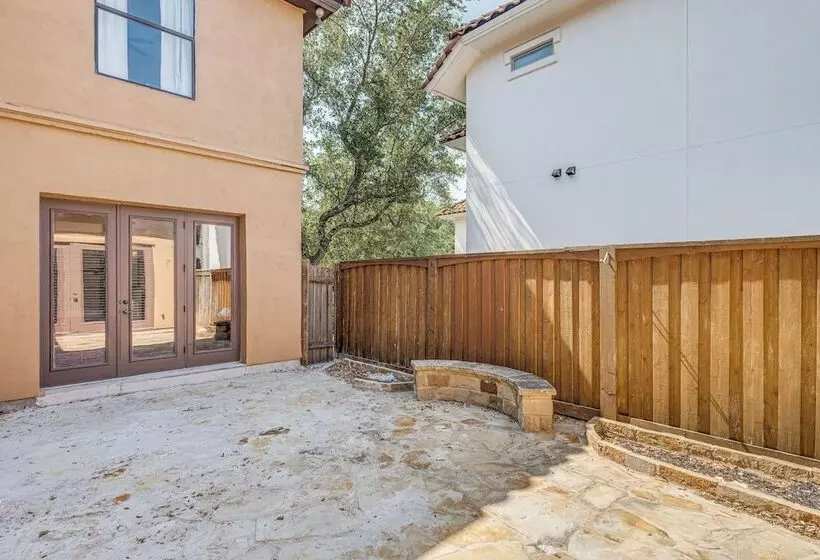 Huge Lake Travis Family House W/ Ev Charger!