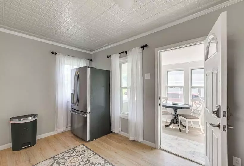 Presque Isle Home W/ Screened Porch Near River!