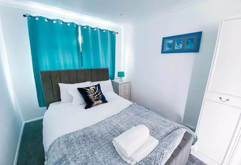 Residenssi 3br Sleeps5 Parking Neartrainstation