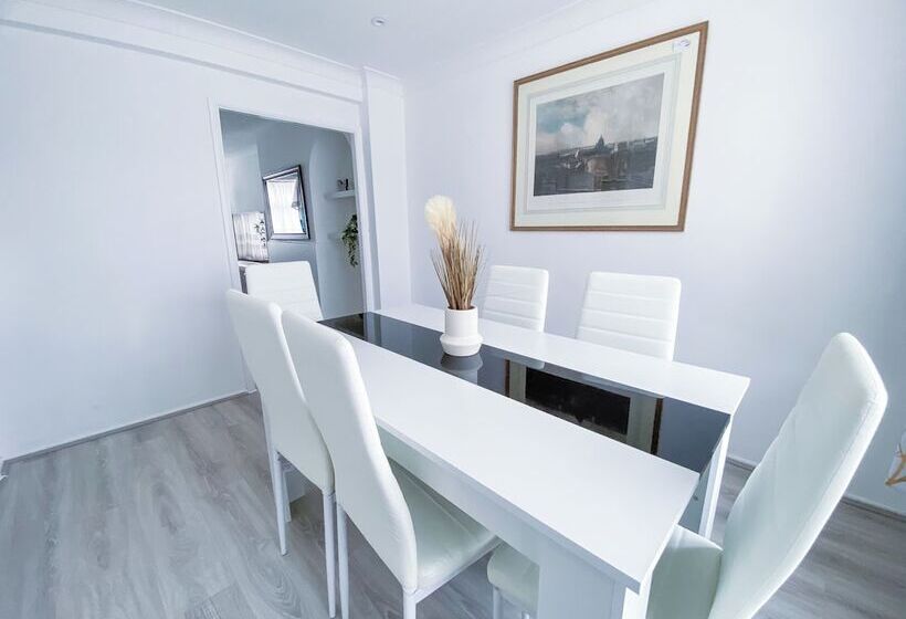 إقامة 3br Sleeps5 Parking Neartrainstation