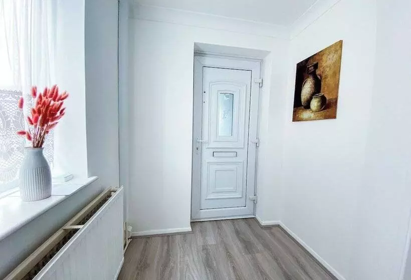 Residenssi 3br Sleeps5 Parking Neartrainstation