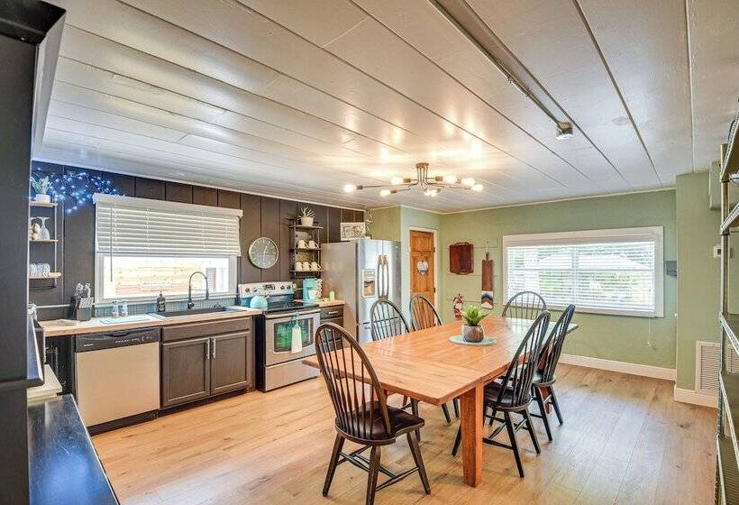 Walk To Historic Dtwn: Sanford Home W/ Gas Grill!