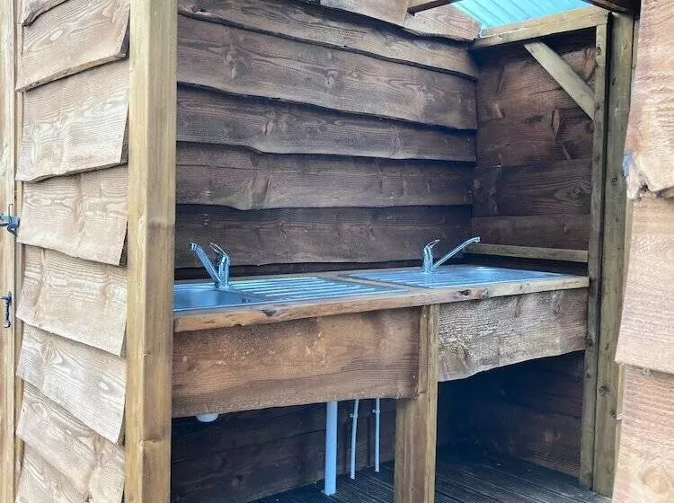 Walltree House Glamping   Cozy Glamping Experience