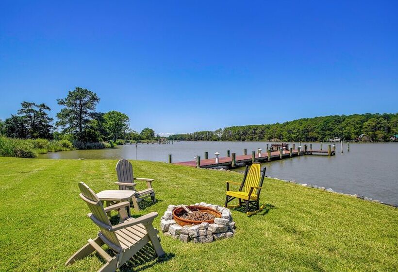 Waterfront Cambridge Home: Pool & Dock!