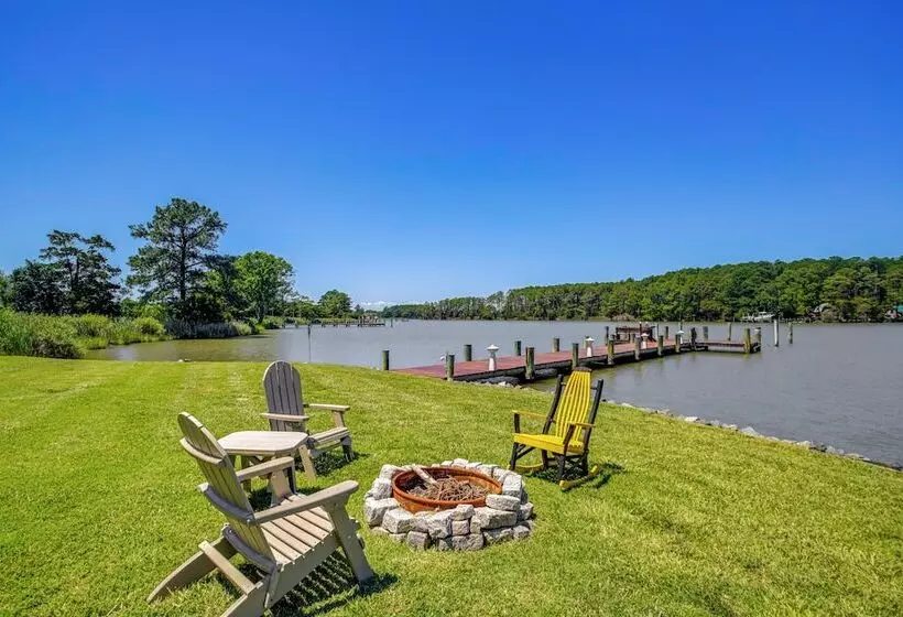 Waterfront Cambridge Home: Pool & Dock!