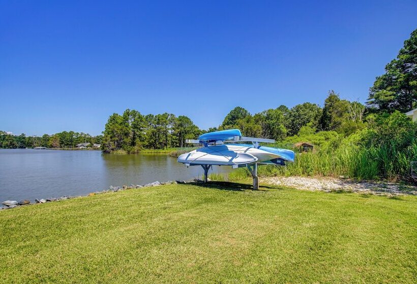 Waterfront Cambridge Home: Pool & Dock!