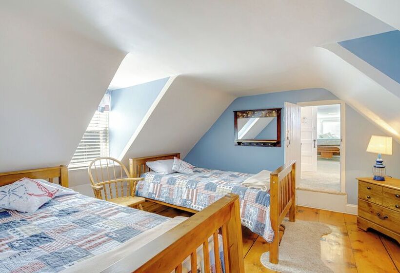 Waterfront Cambridge Home: Pool & Dock!