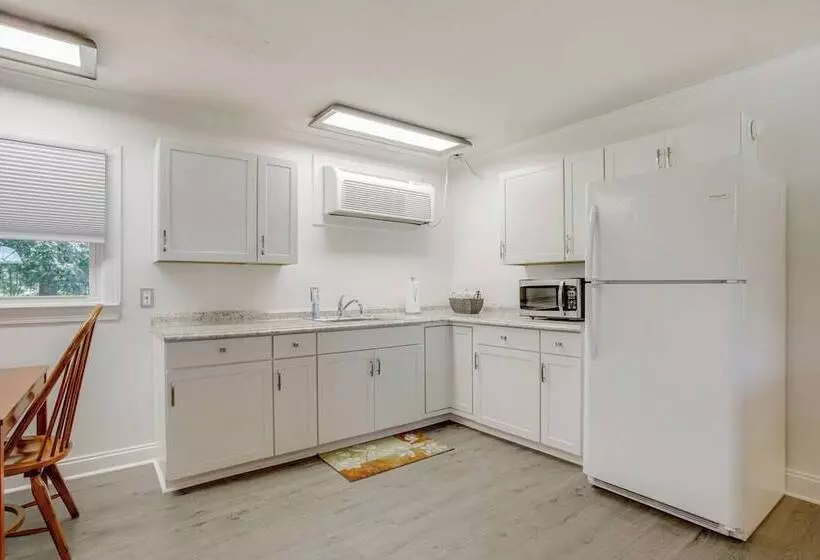 Waterfront Cambridge Home: Pool & Dock!