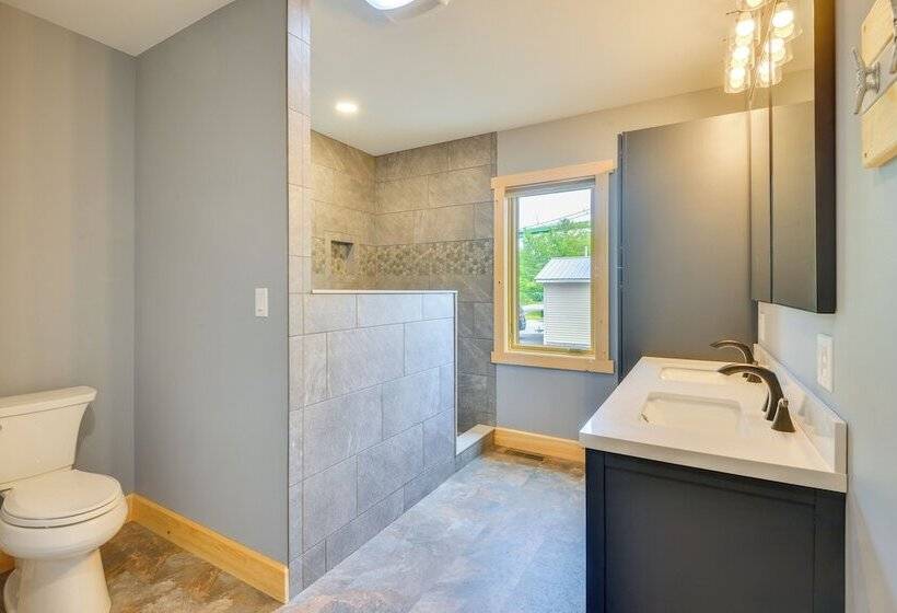 Hot Tub & Dock: Waterfront Wellesley Island Home!