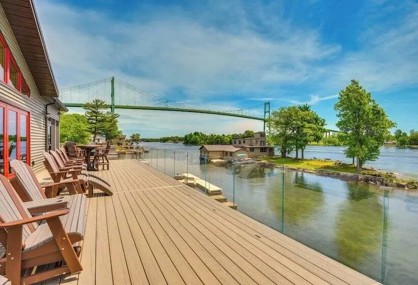 Hot Tub & Dock: Waterfront Wellesley Island Home!