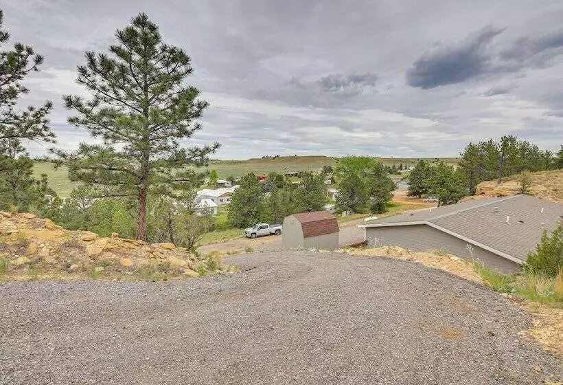 Wyoming Cabin ~ 2 Mi To Glendo State Park!