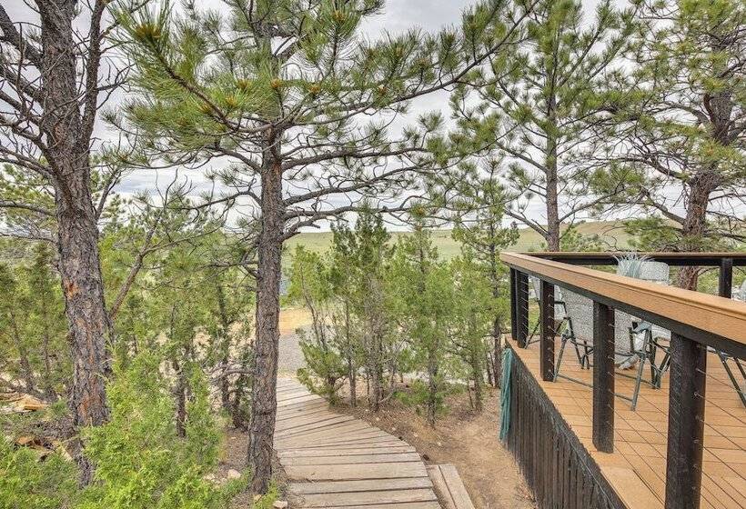 Wyoming Cabin ~ 2 Mi To Glendo State Park!