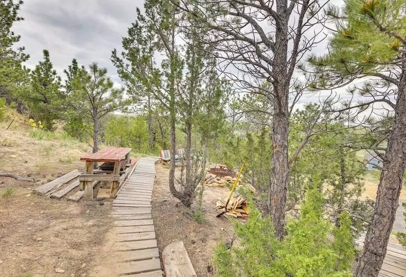 Wyoming Cabin ~ 2 Mi To Glendo State Park!