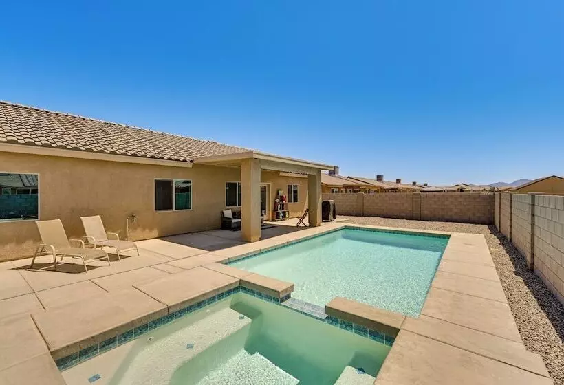 Year Round Yuma Escape Near Dtwn: Pets Welcome!