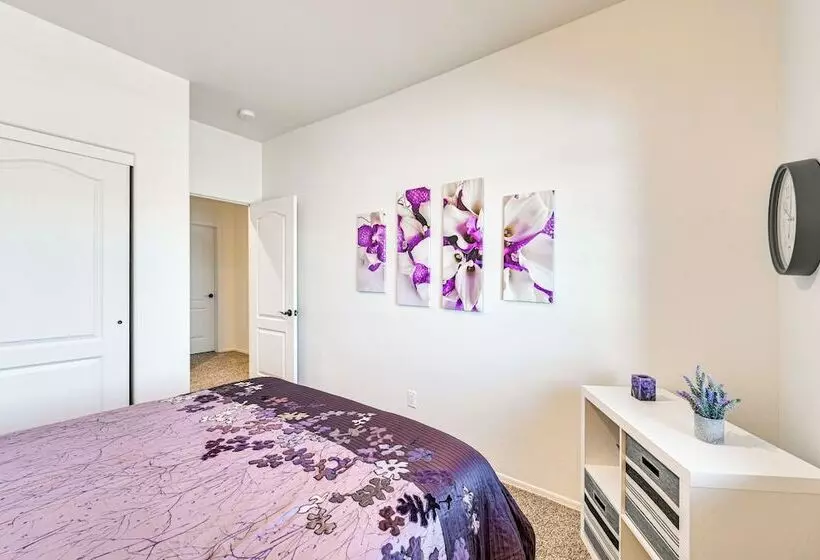 Year Round Yuma Escape Near Dtwn: Pets Welcome!