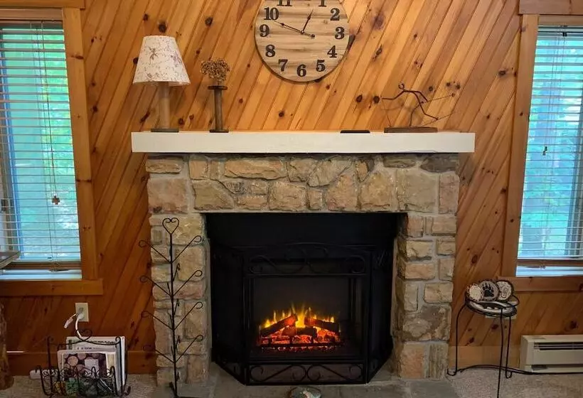 Alpine Allure By Avantstay Indoor Hot Tub, Game Loft, Enclosed Deck