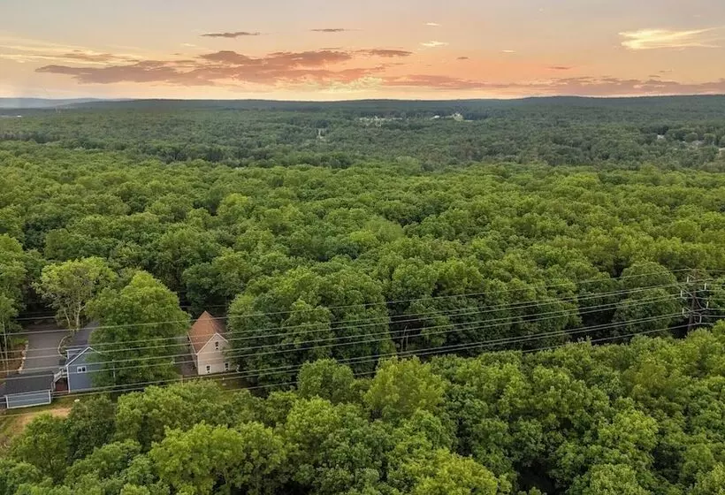 Alpine Serenity By Avantstay Beach + Lake Access Theater, Deck, Playroom