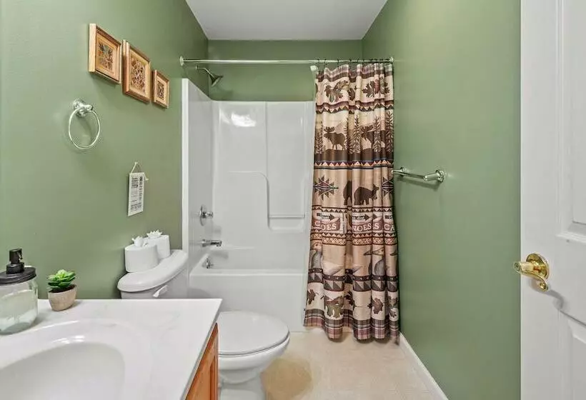 Alpine Serenity By Avantstay Beach + Lake Access Theater, Deck, Playroom