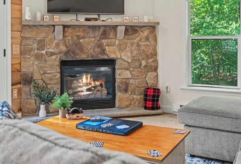 Alpine Serenity By Avantstay Beach + Lake Access Theater, Deck, Playroom