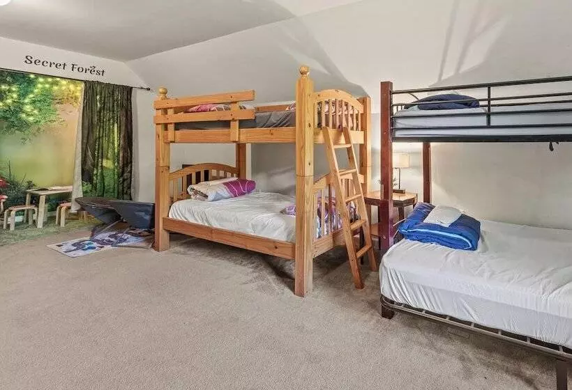 Alpine Serenity By Avantstay Beach + Lake Access Theater, Deck, Playroom