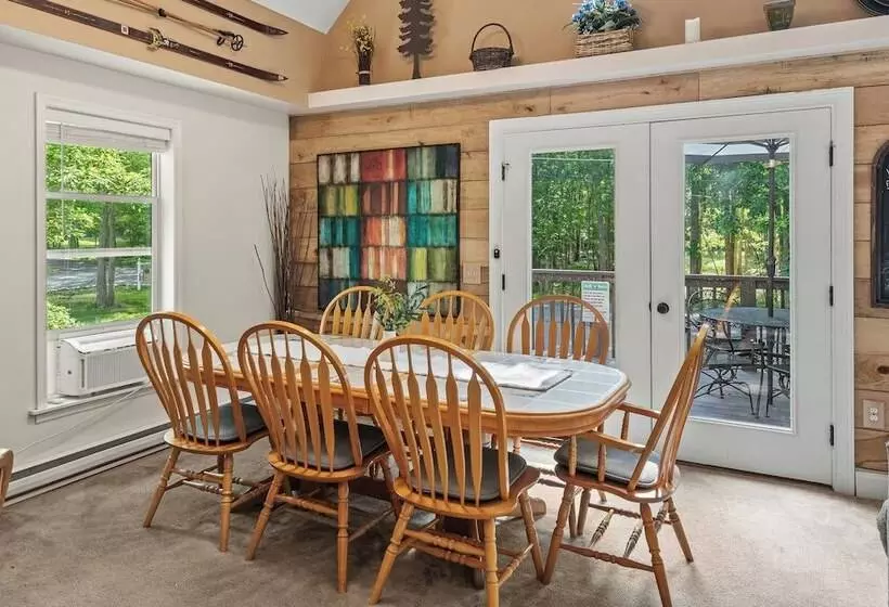 Alpine Serenity By Avantstay Beach + Lake Access Theater, Deck, Playroom