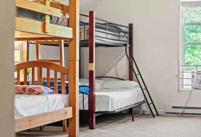 Alpine Serenity By Avantstay Beach + Lake Access Theater, Deck, Playroom