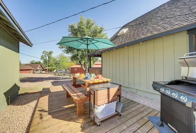 Family Cabin In Pine W/ Deck: Pets Welcome!
