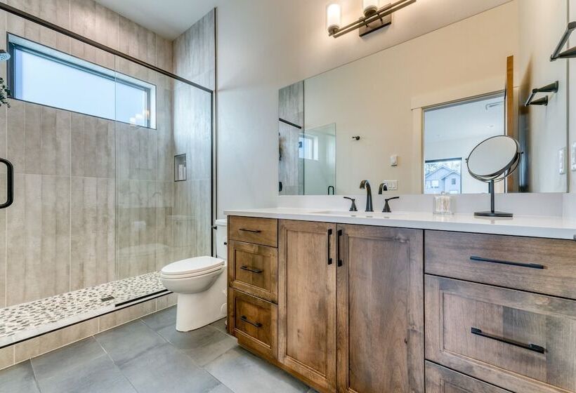 Grand Fir By Avantstay Hot Tub And Firepit