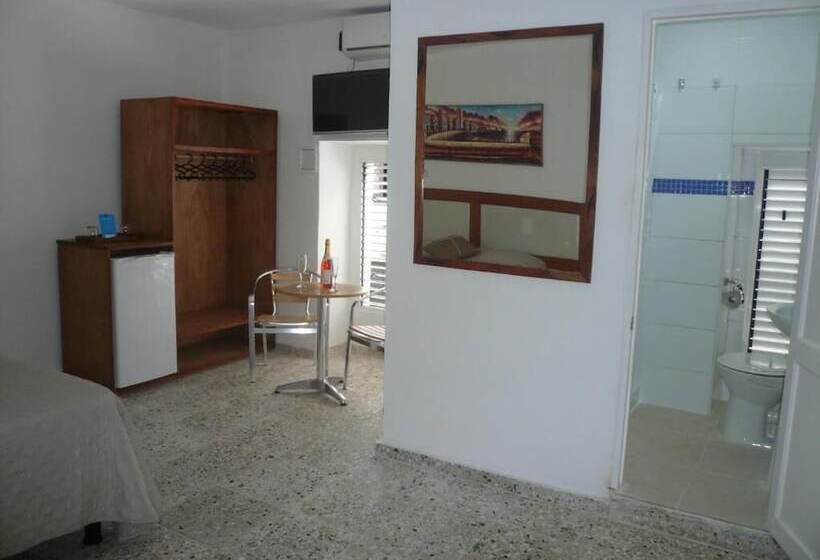 Hostal Malaga Habana