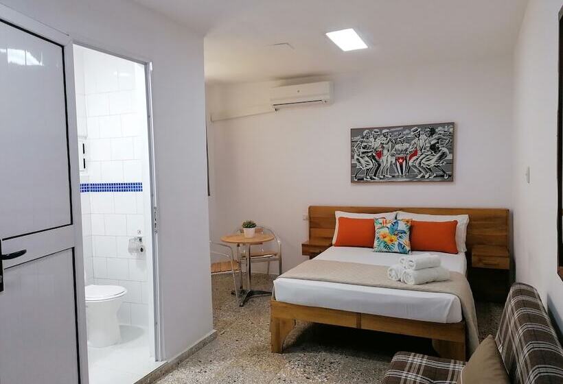 Hostal Malaga Habana