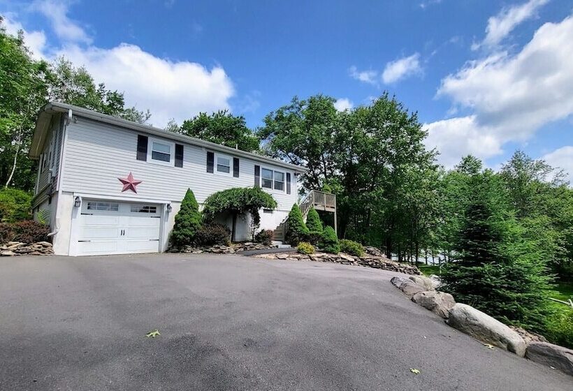 Lake It Right By Avantstay Lakefront W/ Dock, Hot Tub, Fire Pit & Game Room