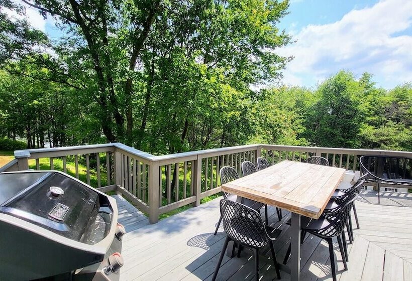 Lake It Right By Avantstay Lakefront W/ Dock, Hot Tub, Fire Pit & Game Room