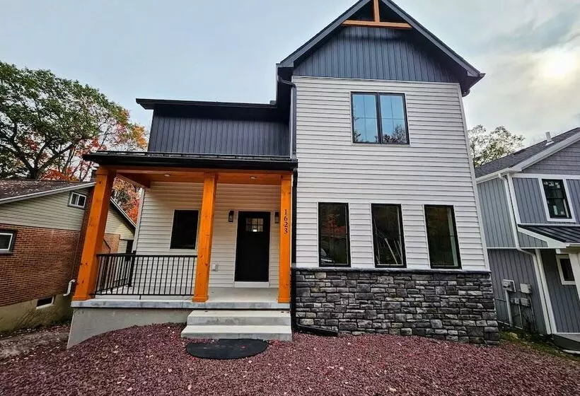 Lakeside Serenity By Avantstay Lakefront, Newly Built, Deck W/ Views!