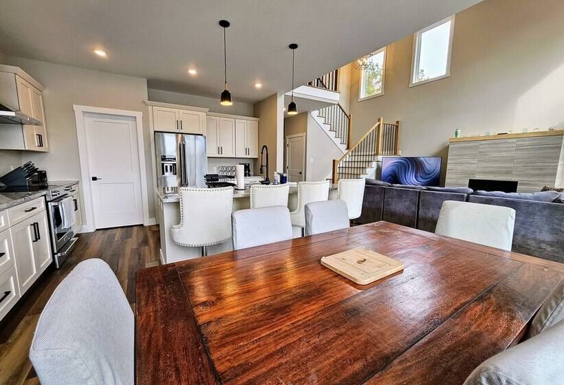 Lakeside Serenity By Avantstay Lakefront, Newly Built, Deck W/ Views!