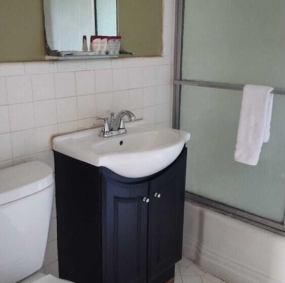 Мотель The Inn By Oyo El Dorado Lake