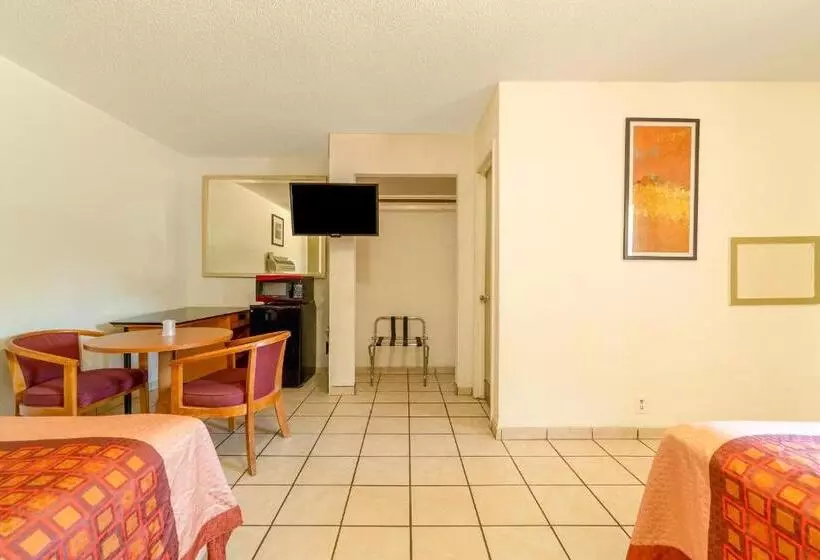 Motelli The Inn By Oyo El Dorado Lake