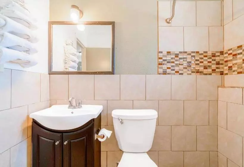 Motelli The Inn By Oyo El Dorado Lake