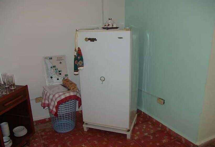 پانسیون Hostal Caribe Kairos Playa Larga