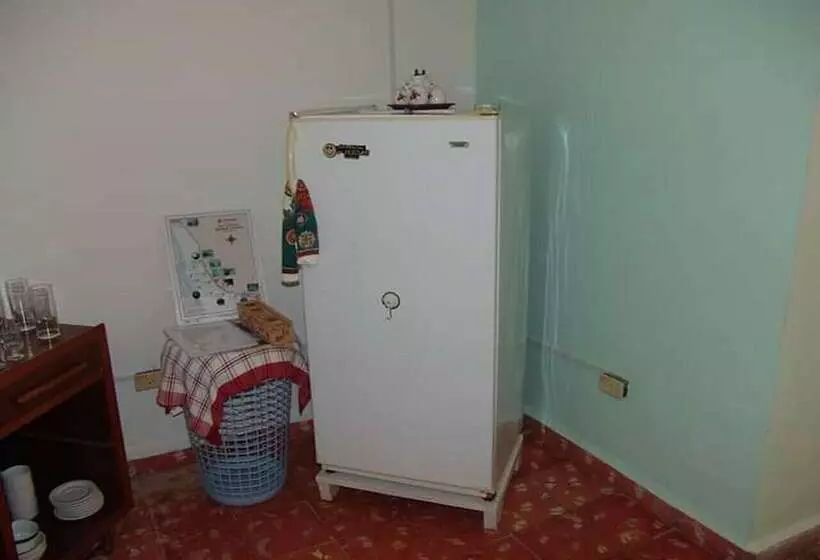 ペンション Hostal Caribe Kairos Playa Larga