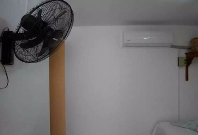 ペンション Hostal Caribe Kairos Playa Larga