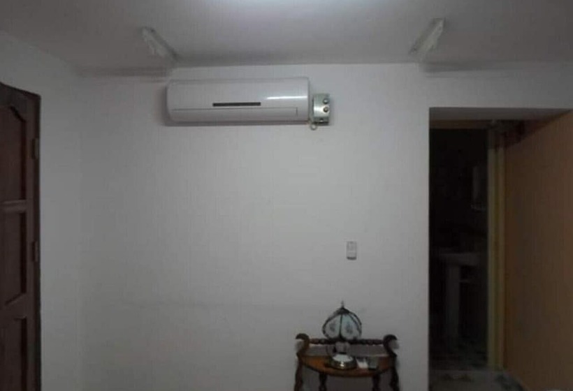 پانسیون Hostal Caribe Kairos Playa Larga