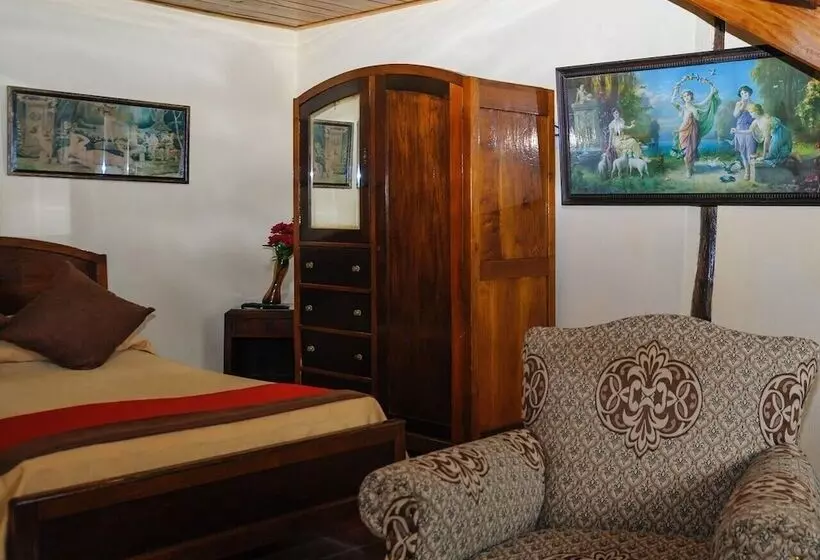 ペンション Hostal El Paso Camaguey