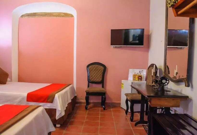 ペンション Hostal El Paso Camaguey