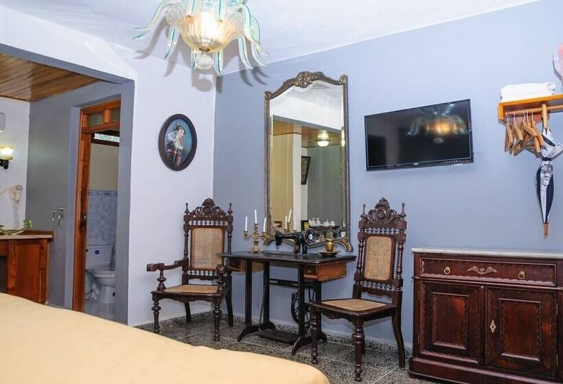 پانسیون Hostal El Paso Camaguey