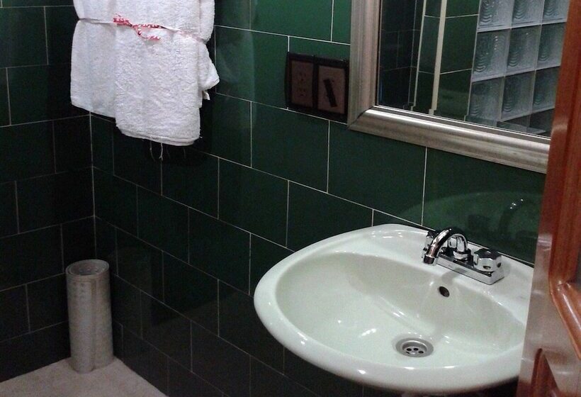 پانسیون Hostal El Paso Camaguey