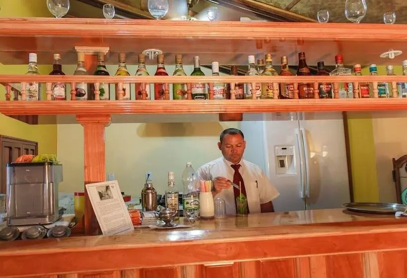 ペンション Hostal El Paso Camaguey
