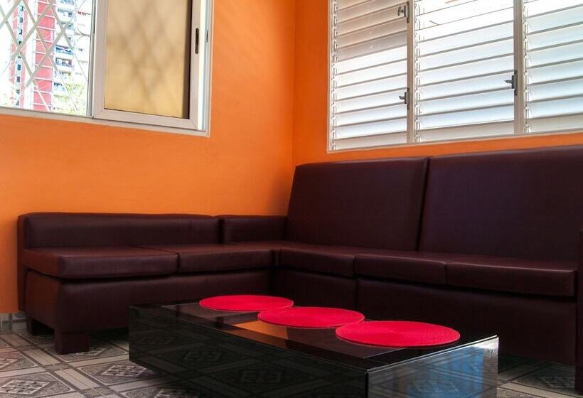 پانسیون Villa Alondra